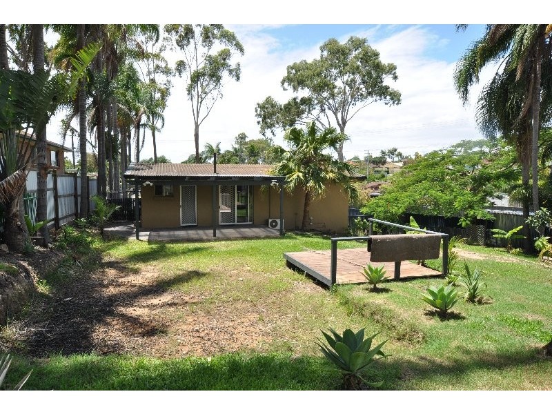 56 Kindra Avenue, Southport QLD 4215