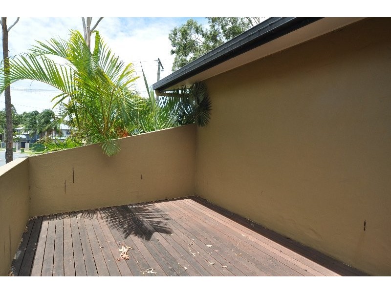 56 Kindra Avenue, Southport QLD 4215