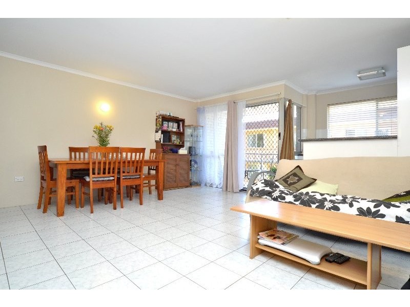 11/26 Labrador Street, Labrador QLD 4215