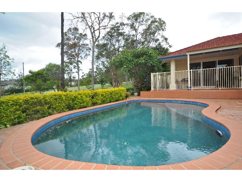 37 Chichester Drive, Arundel QLD 4214