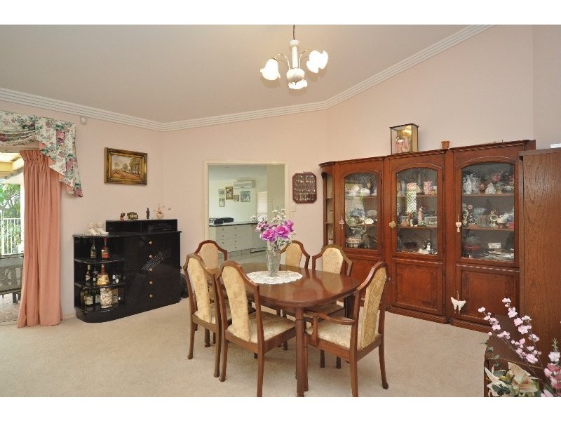 37 Chichester Drive, Arundel QLD 4214
