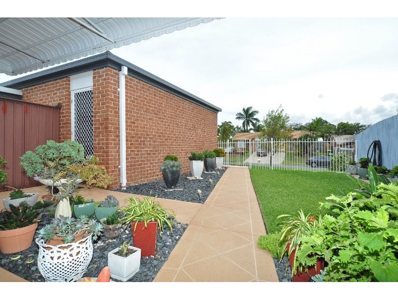1/3 Jannie Court, Labrador QLD 4215