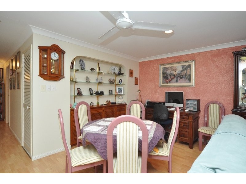 1/3 Jannie Court, Labrador QLD 4215