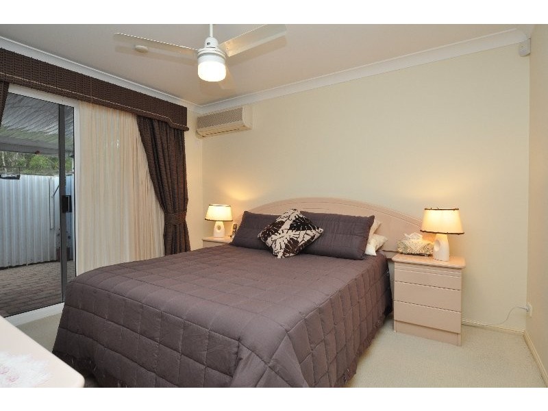 1/3 Jannie Court, Labrador QLD 4215