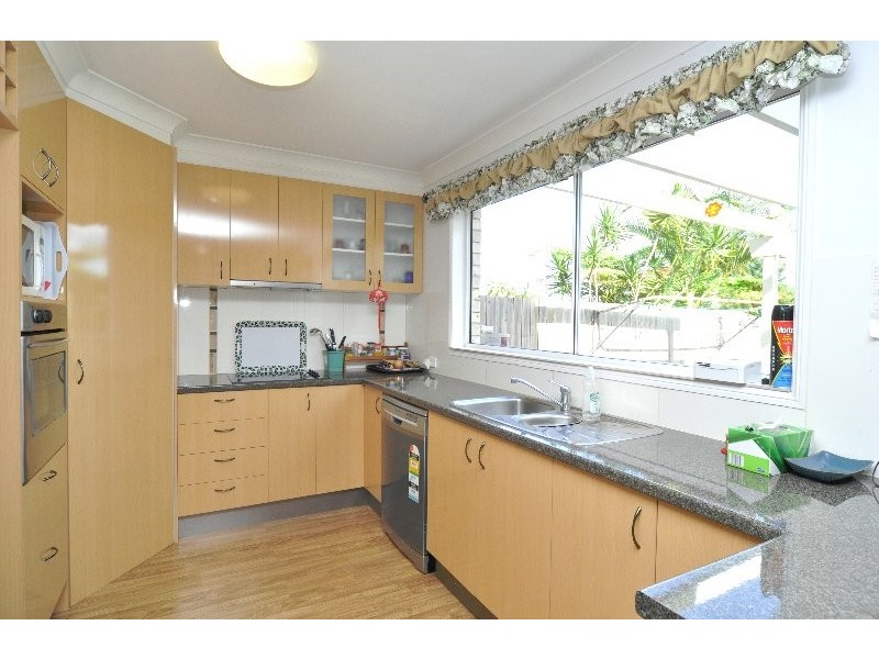 14/14 Liam Court, Labrador QLD 4215