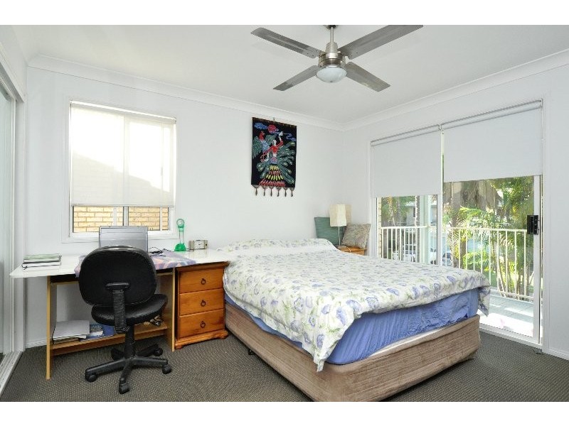 14/14 Liam Court, Labrador QLD 4215
