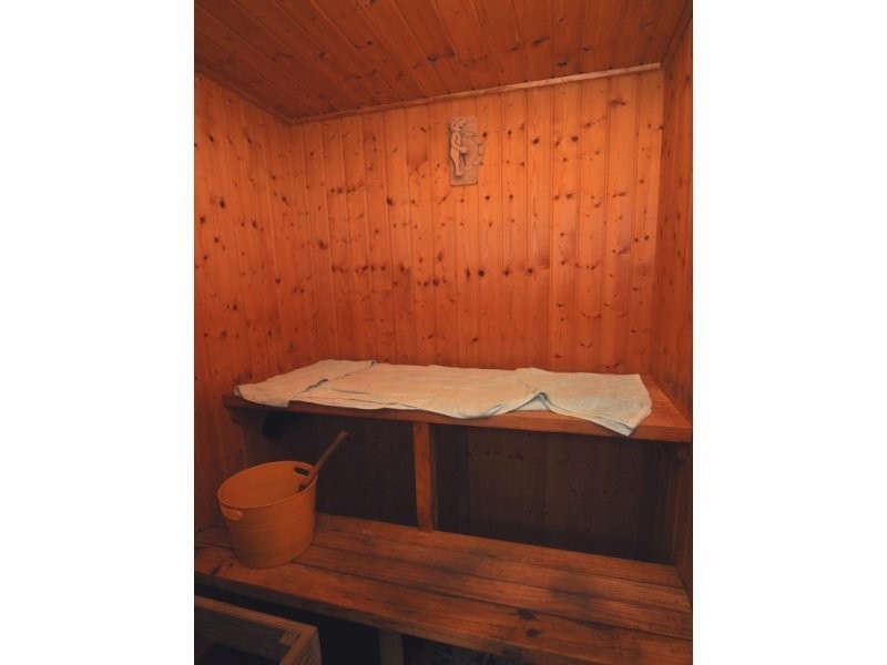 1/4 Gemma Glade, Labrador QLD 4215