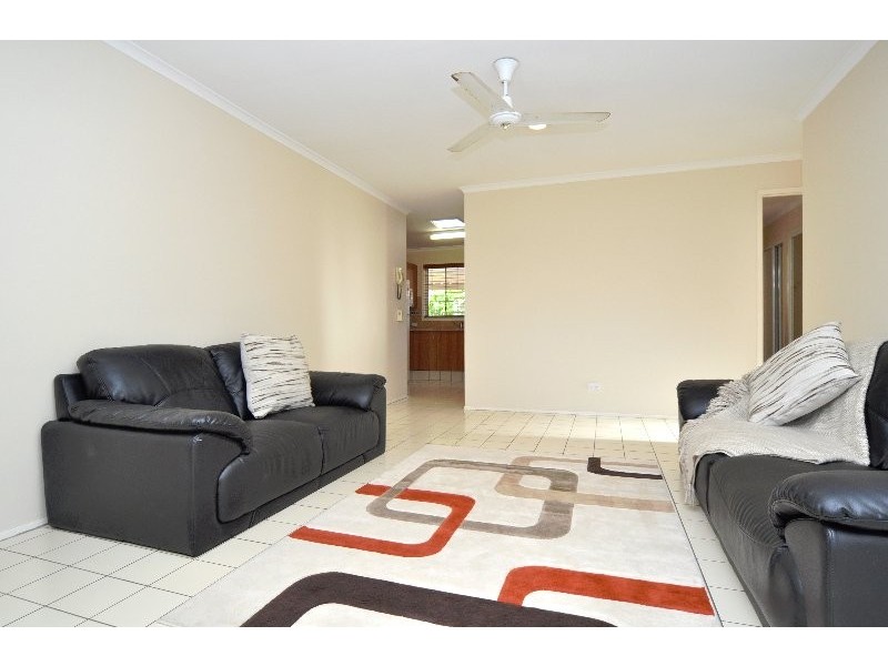 2/3 Hentdale Court, Labrador QLD 4215