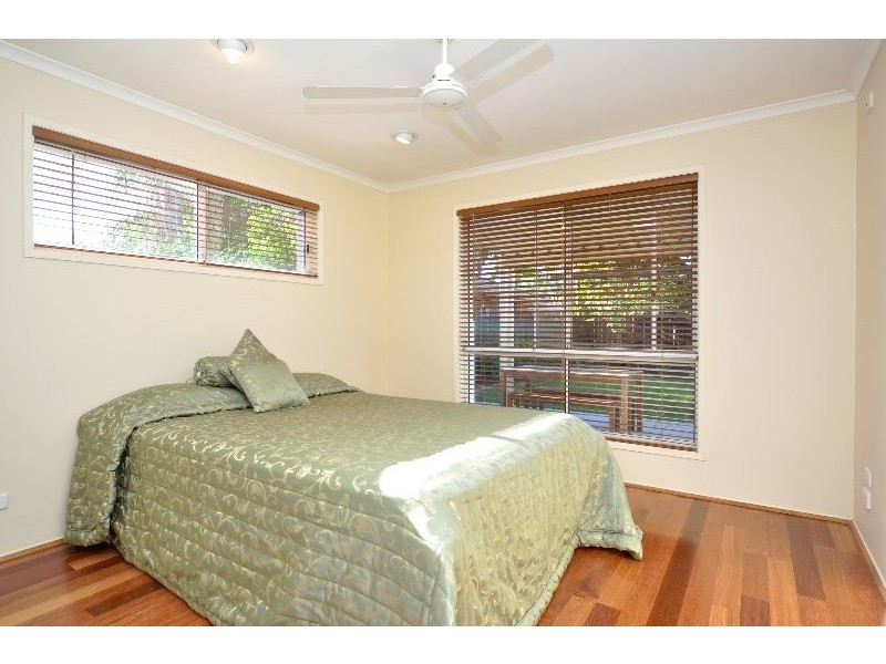 2/3 Hentdale Court, Labrador QLD 4215