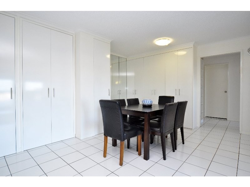 11F/10 Marine Parade, Southport QLD 4215