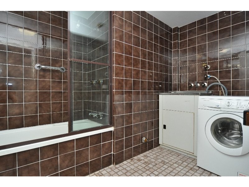 11F/10 Marine Parade, Southport QLD 4215