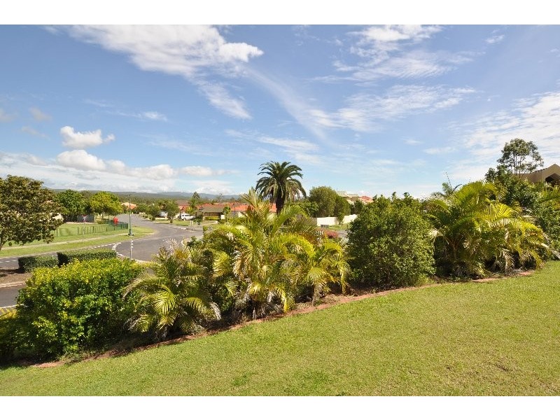 25 Tee Trees Boulevarde, Arundel QLD 4214