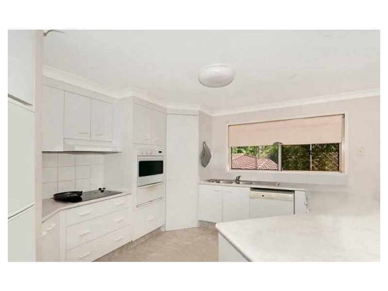 4 Wayville Place, Robina QLD 4226