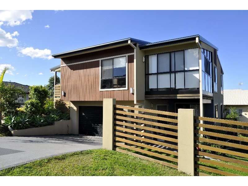 2 Barrington Street, Upper Coomera QLD 4209
