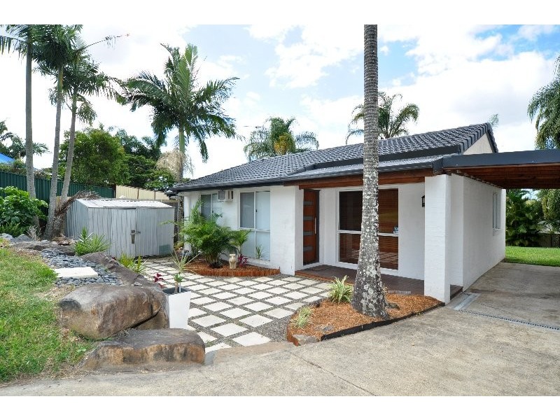 4 Remount Place, Carrara QLD 4211