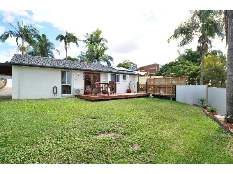 4 Remount Place, Carrara QLD 4211