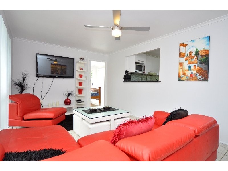 4 Remount Place, Carrara QLD 4211