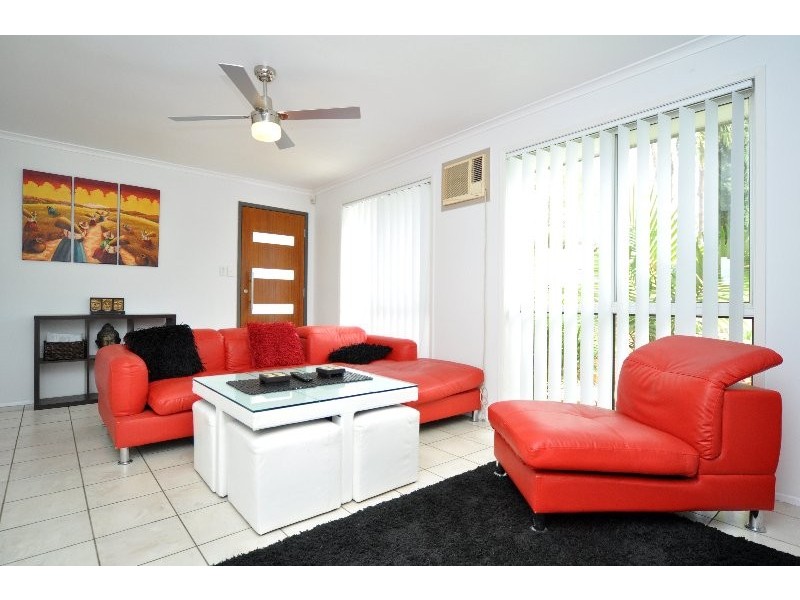 4 Remount Place, Carrara QLD 4211