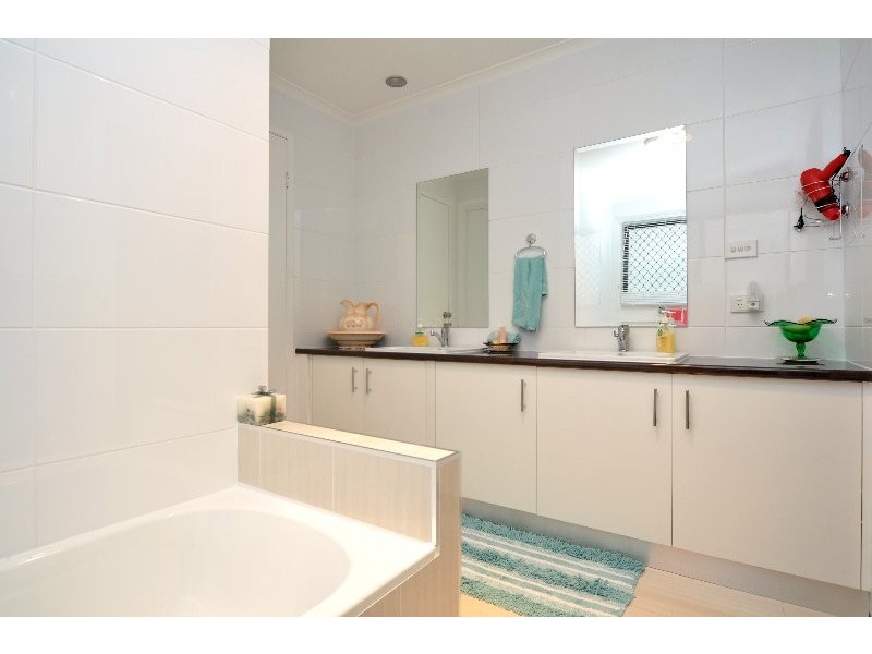 13 Collingwood Court, Arundel QLD 4214