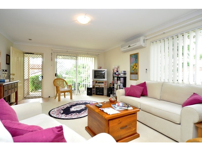 1/11 Tanias Place, Labrador QLD 4215