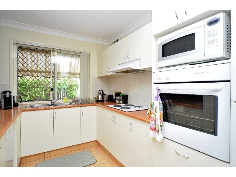 1/11 Tanias Place, Labrador QLD 4215