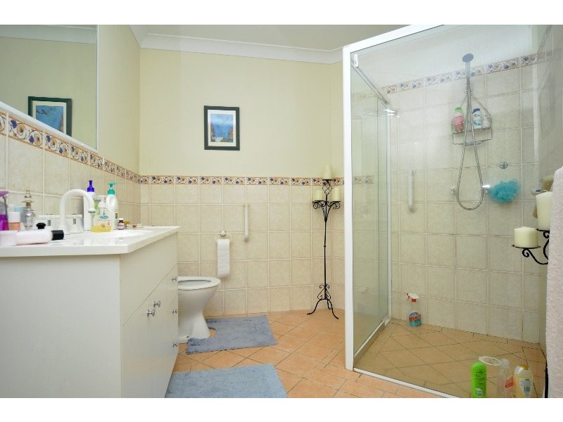 1/11 Tanias Place, Labrador QLD 4215