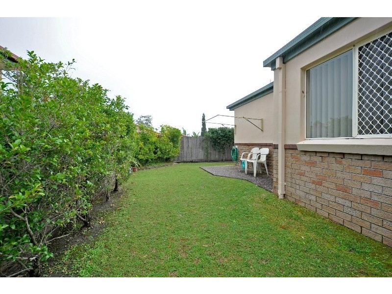 1/11 Tanias Place, Labrador QLD 4215