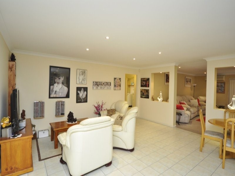 8 Duice Court, Oxenford QLD 4210