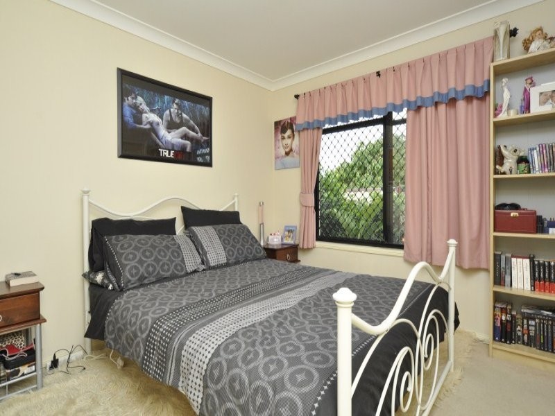 8 Duice Court, Oxenford QLD 4210