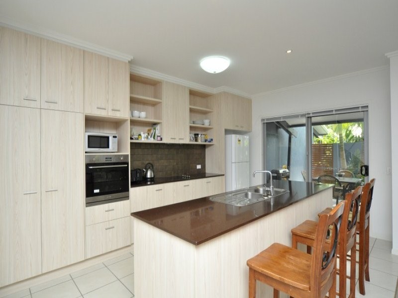 43/181 Lae Drive, Coombabah QLD 4216