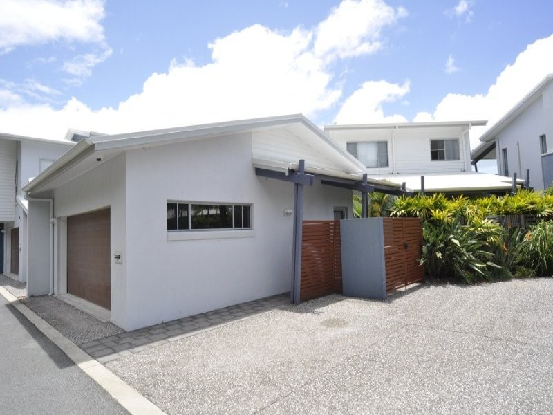 43/181 Lae Drive, Coombabah QLD 4216