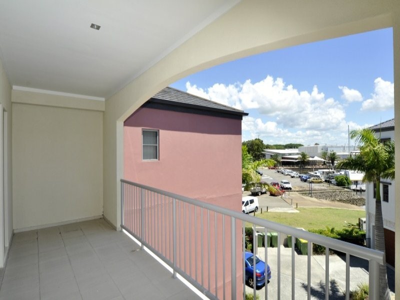 110/56 Sickle Avenue, Hope Island QLD 4212