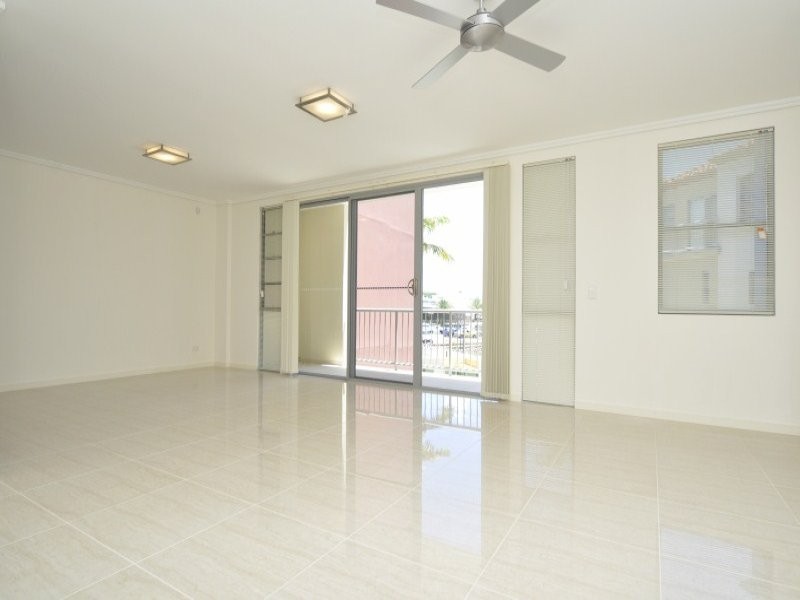 110/56 Sickle Avenue, Hope Island QLD 4212