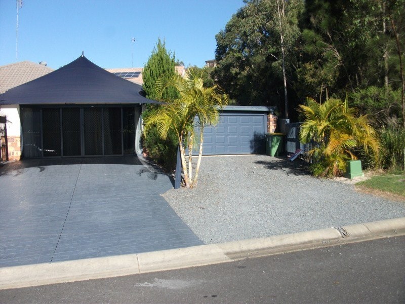 12 Matzia Avenue, Pacific Pines QLD 4211