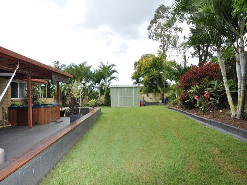 13 Broadway Drive, Oxenford QLD 4210