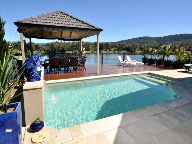 61 Brittany Drive, Oxenford QLD 4210