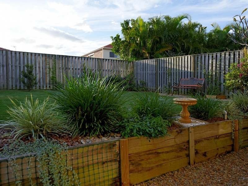 1/16 Crosby Avenue, Pacific Pines QLD 4211