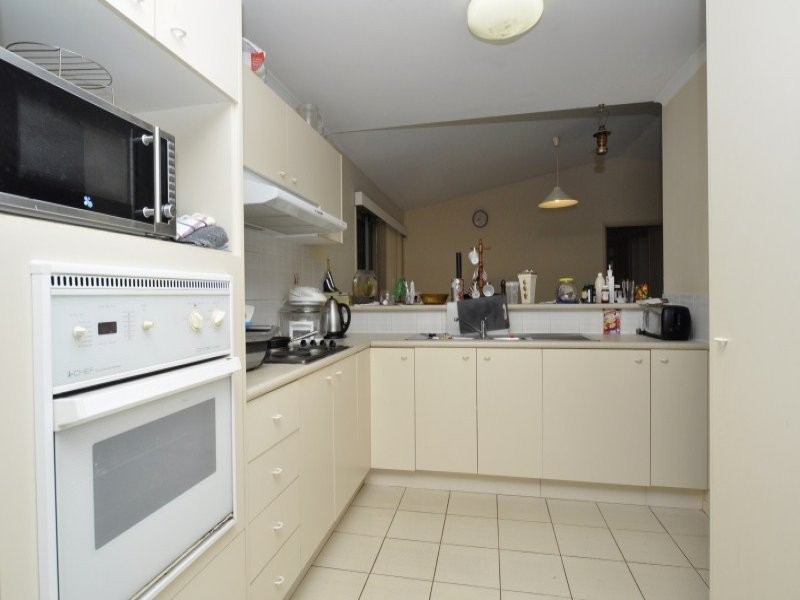95 Mildura Drive, Helensvale QLD 4212