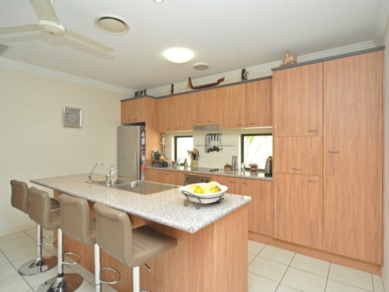 8 The Parade, Monterey Keys QLD 4212