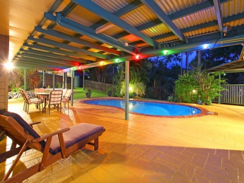 9 Berri Place, Helensvale QLD 4212