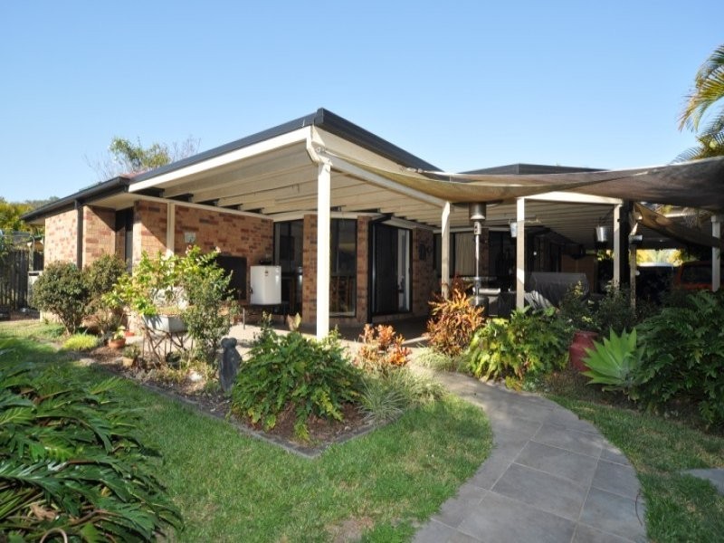 30 Barr’s Avenue, Oxenford QLD 4210