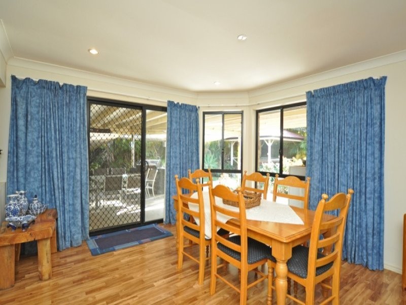 30 Barr’s Avenue, Oxenford QLD 4210