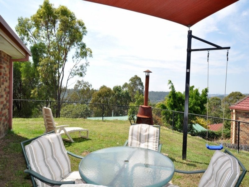 33 Crestridge Crescent, Oxenford QLD 4210