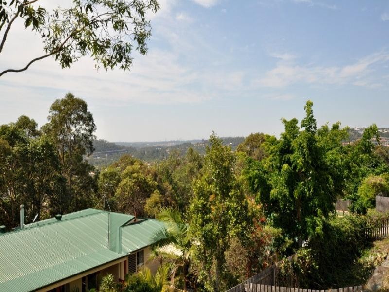33 Crestridge Crescent, Oxenford QLD 4210