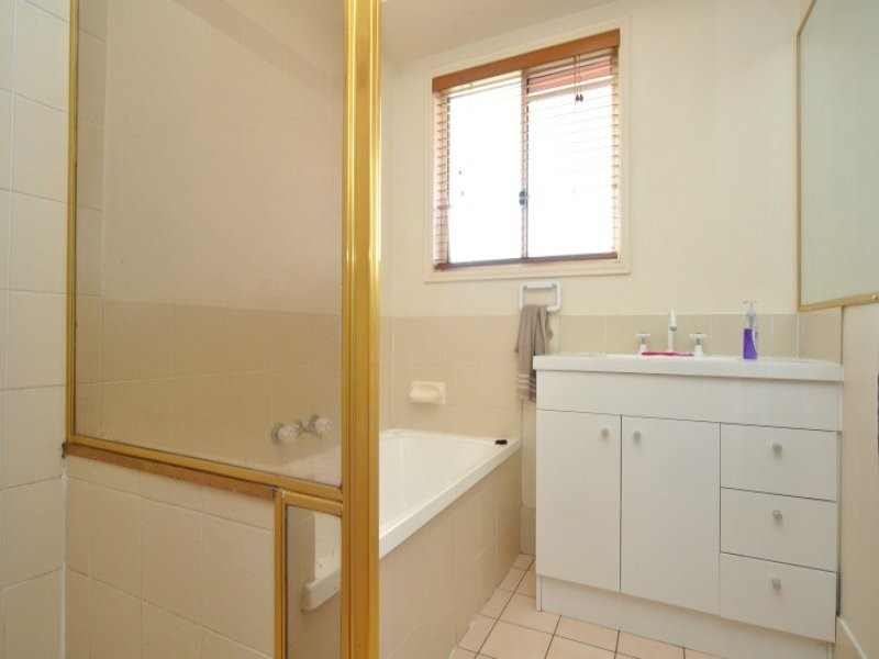 33 Crestridge Crescent, Oxenford QLD 4210