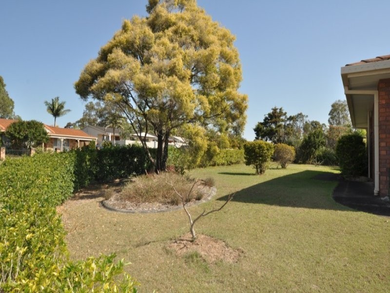 2 Lismore Drive, Helensvale QLD 4212