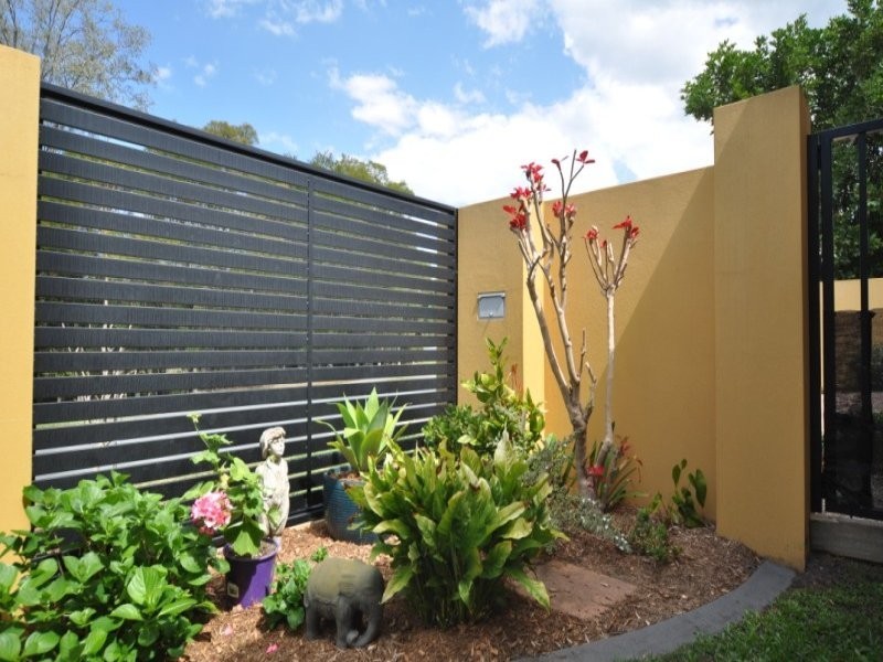 2/2 Livingstone Street, Upper Coomera QLD 4209