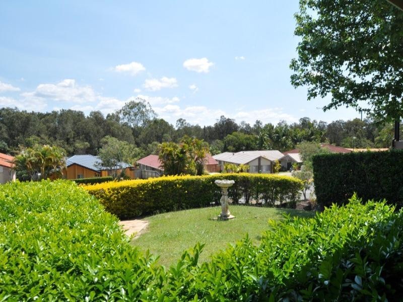 17 Cootharaba Drive, Helensvale QLD 4212