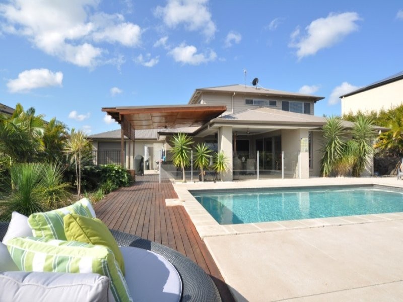 94 Salvado Drive, Pacific Pines QLD 4211