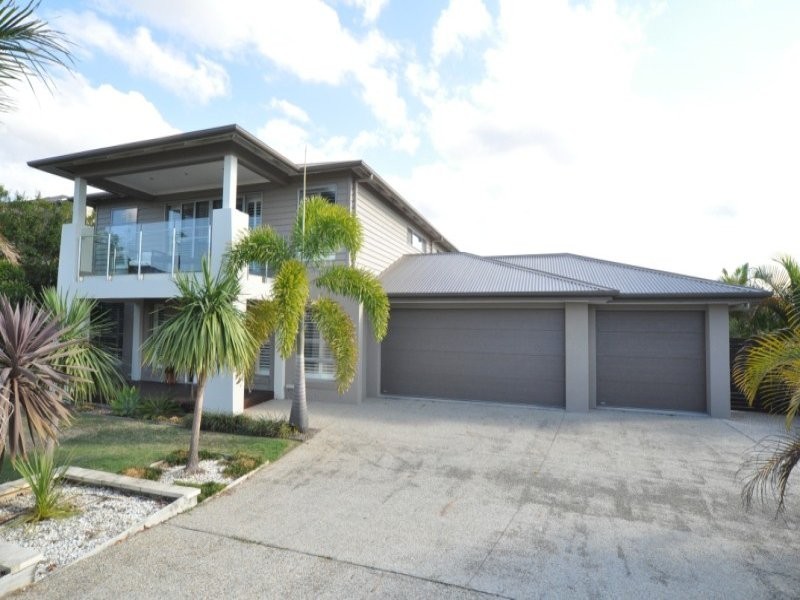 94 Salvado Drive, Pacific Pines QLD 4211